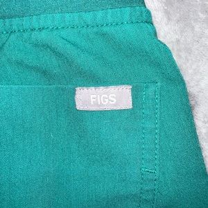 Figs Hunter Green Scrub Set (Small)